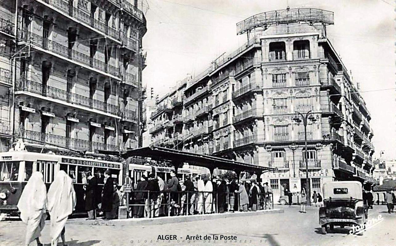 Alger - Arret de la Poste.jpg